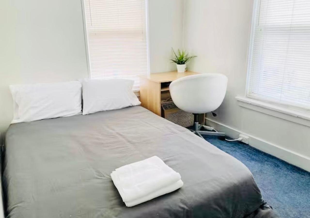 Oui On Ludlow - Entire House And Private Rooms In University City Philadelphia Eksteriør billede
