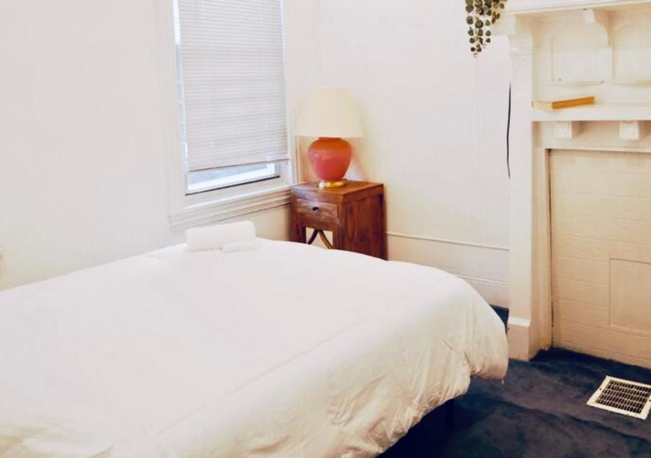Oui On Ludlow - Entire House And Private Rooms In University City Philadelphia Eksteriør billede